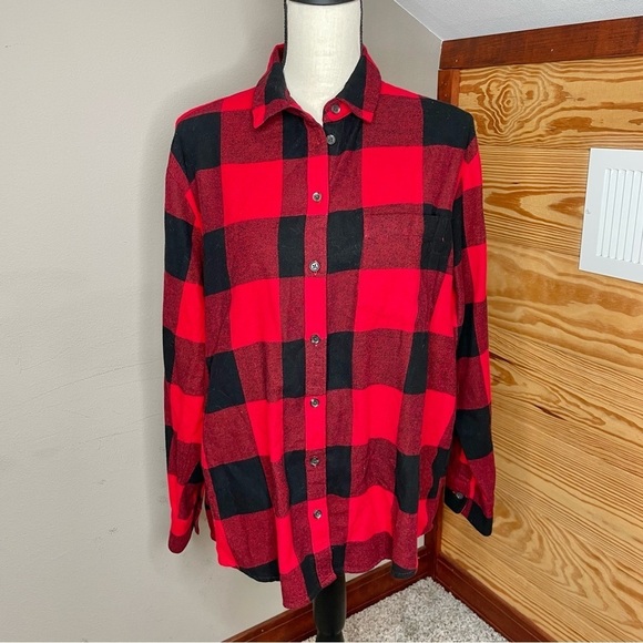 Old Navy The Boyfriend Shirt Button Up Flannel Red Black Buffalo Plaid Medium - Picture 1 of 9